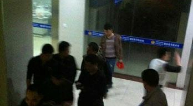 同胞兄弟宾馆杀死两名卖淫女及老板娘 藏尸床底