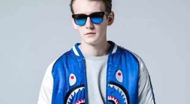 A Bathing Ape 这回可以说是一并帮潮人全部准备好