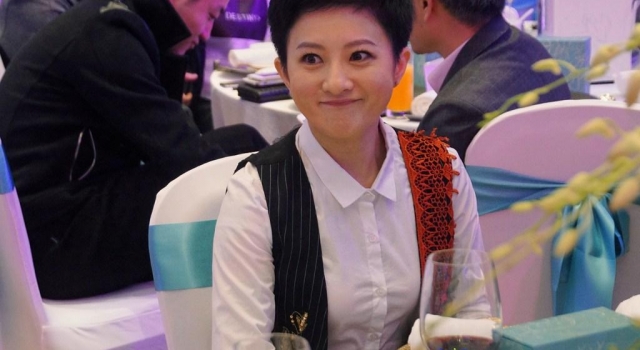 金铭个人资料背景揭秘 金铭结婚了吗老公是谁