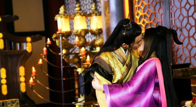甘婷婷吻戏床大全 甘婷婷吻戏带呻吟让人欲罢不能