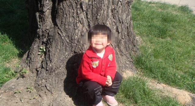 7岁儿子爱盗汗 妈妈专门让儿停课在家20天晒太阳
