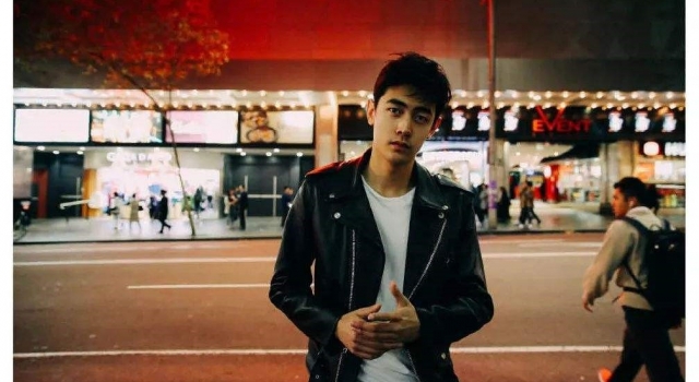 纪凌尘出轨王艺新添证据?两人同天发博女方疑似出镜