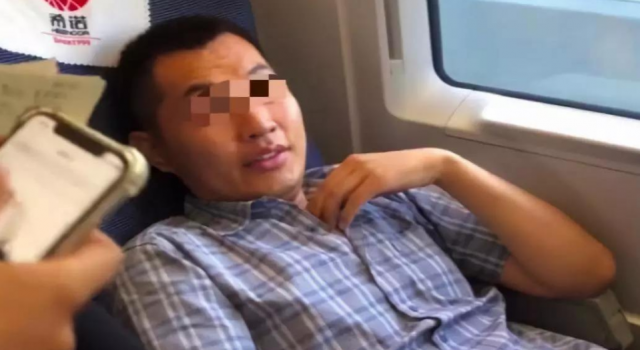霸座男被打停机怎么回事?本人称手机被打爆 不堪其扰办停机