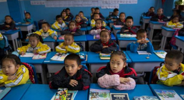 小学生被灯灼伤是怎么回事?全班学生会有后遗症吗?