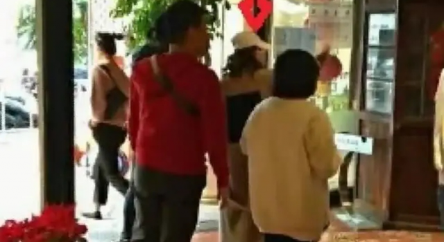 刘诗诗预产期将至 吴奇隆罕见露面谈育儿经 疑似怀了两