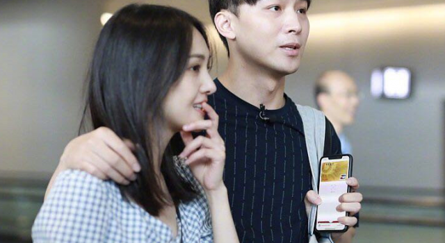 张恒自嘲是软饭男 郑爽新剧收视暴跌怼粉丝 两人绝配?