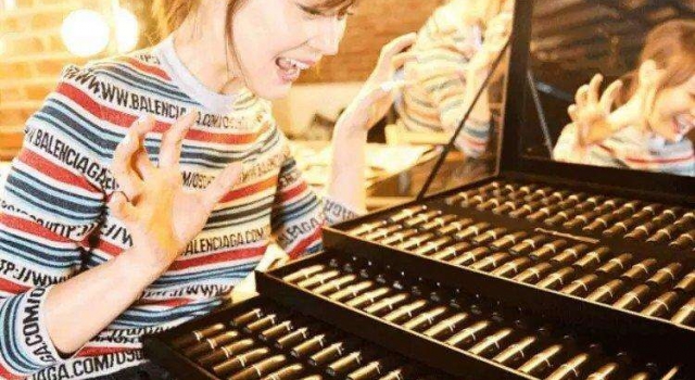 第一次追女孩送什么礼物 这三种礼物让她对你念念不忘