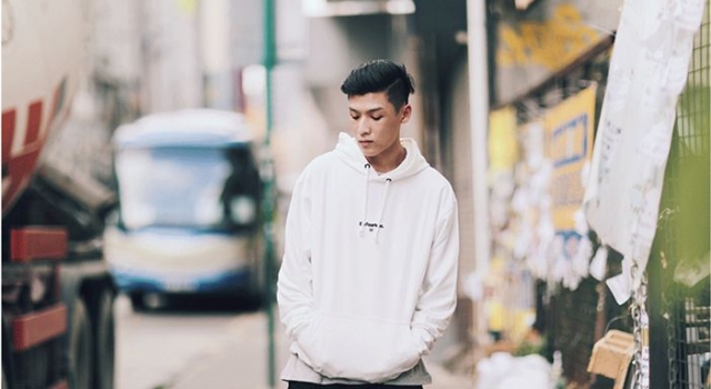 入秋卫衣风格 一件解决换季尴尬 男生必入手单品!