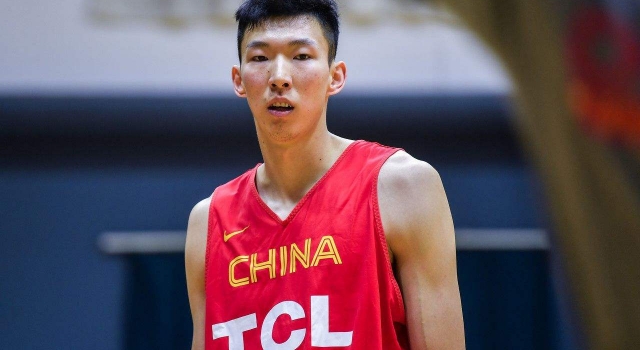 白岩松 不是批评男篮 而是一种被误解激励和支持