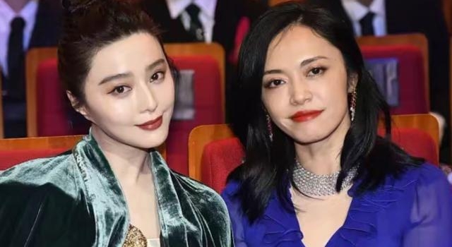 范冰冰出席盛典肤色差明显,和姚晨同框比美,曾在机场偶遇无交流