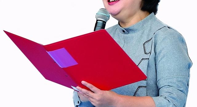 央视著名主持人鞠萍接受专访:想对十堰人说一声谢谢