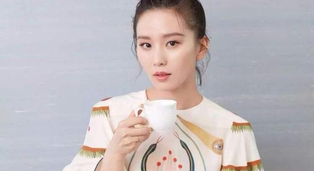 “刘诗诗像小说里的豪门千金”,这种三观不正的热搜真的好吗