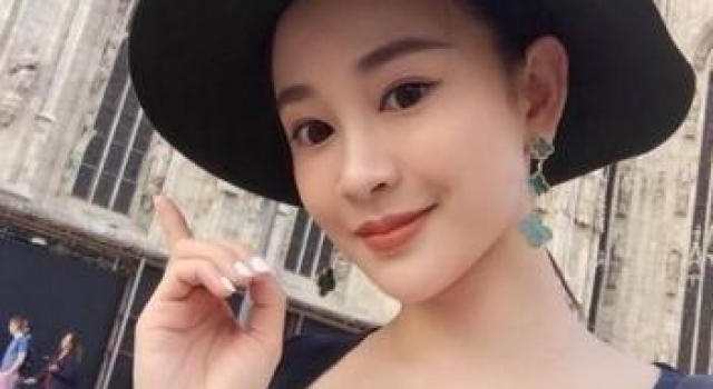 吴秀波事件女方现状!情绪无常被铁链严栓,吃喝拉撒全在一个地方