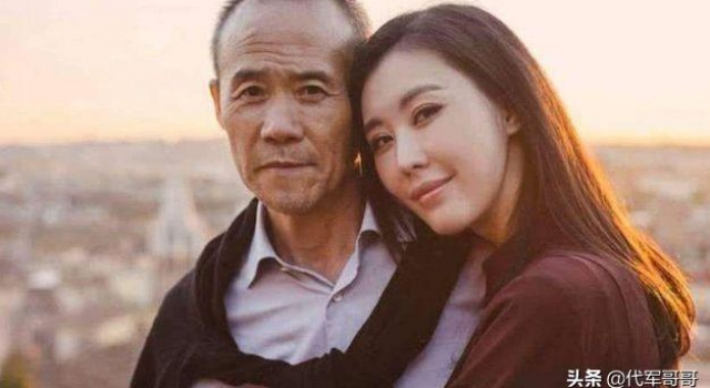 39岁田朴珺被曝为69岁王石生下一女,为何却遭网友谩骂讽刺?