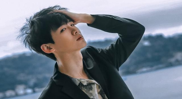 娱乐点评:白敬亭、佟丽娅、白宇、欧阳娜娜、张杰、邓超