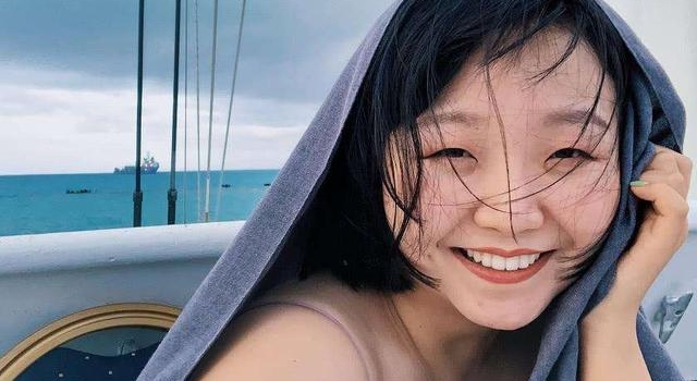 长得有点丑,却被导演赵薇尔冬升都看中,她有什么特别的魅力?