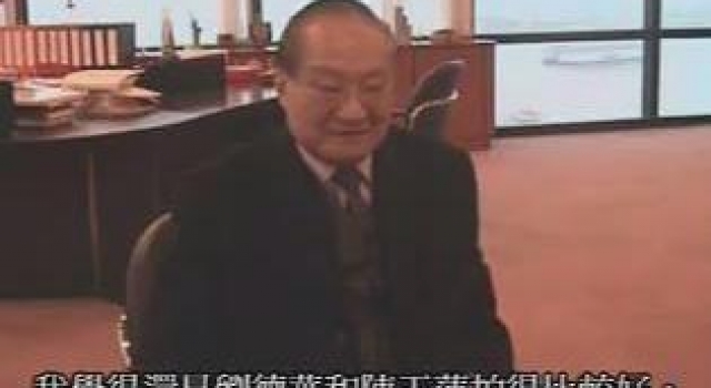 四个版本的玄铁重剑,只有黄晓明版本的正确,其他的都错误