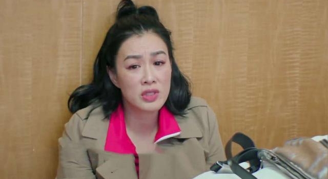 50岁钟丽缇爆金句:她的“无奈”,戳穿成年人世界最残酷的一面