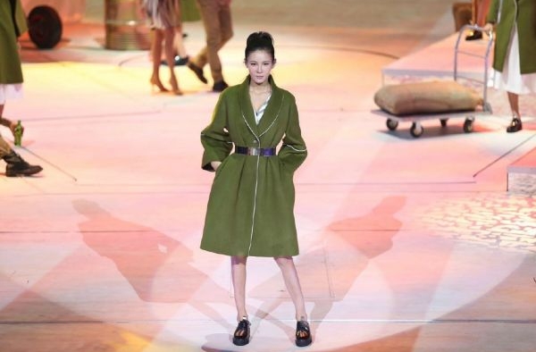张蓝心是郎平的女儿吗?张蓝心和郎平女儿对比照惊人相似