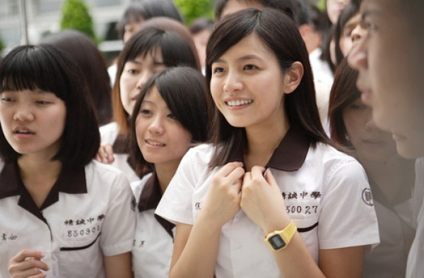 追女生必知：赞美赞美再赞美 手到擒来