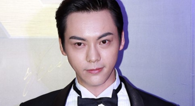 陈伟霆演绎潮男发型 型男魅力无法抵挡