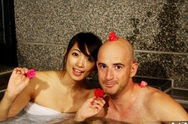 女优宇都宫紫苑av种子哪里有?日本色男都想和她缠绵