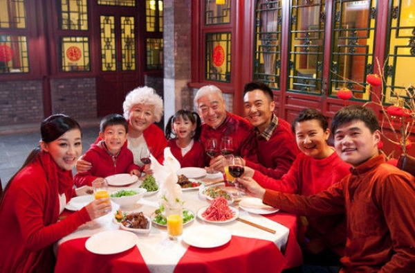 过年全家福怎么拍？发挥你的摄影技巧吧