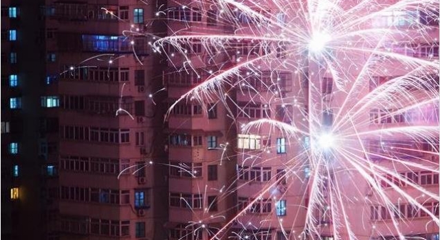 北京除夕因燃放烟花爆竹不慎 引起火情54起9人受伤