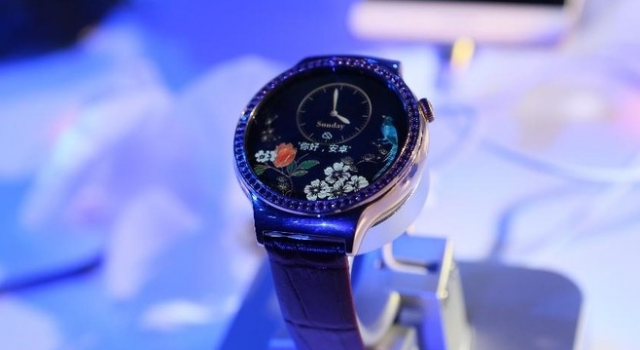 华为WATCH智能手表邂逅施华洛世奇宝石 星月系列尊享奢华