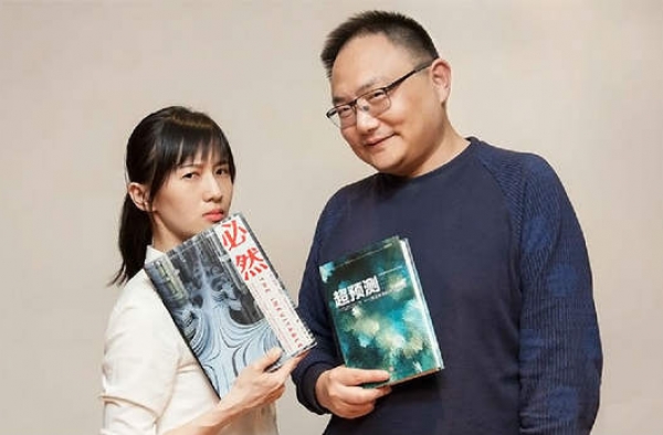 papi酱罗振宇是什么关系?仅是投资人这么简单?