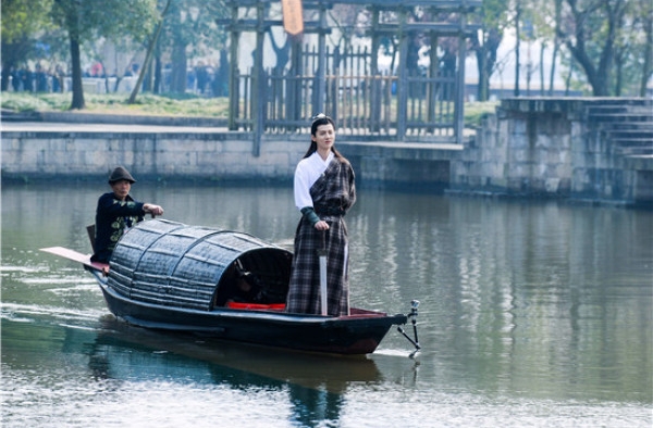 鹿晗《跑男4》开官逆袭 速战速决不忘撩妹