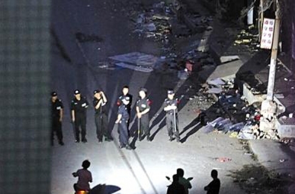 凄凄惨惨戚戚!拆迁户杀3人被击毙 上百名村民为其捐款
