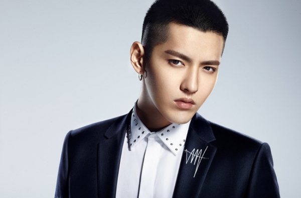 向太发博文声援吴亦凡 网友：这是替他承认约炮门的事实嘛