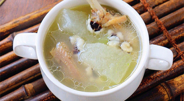 夏天来一味冬瓜薏米鸭汤 清热又解毒