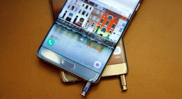 一波未平一波又起 三星Note7在小男孩手中爆炸