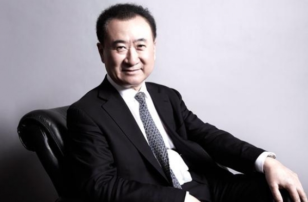 黑色正装稳居中国富豪霸主地位 已是不争事实