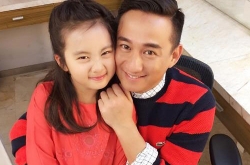 �ƶ��������ϱ������� ����Ů�������Ƭ�ع�