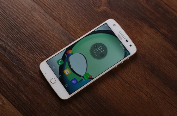 Moto Z Play手机评测初体验 绝对值得入手！