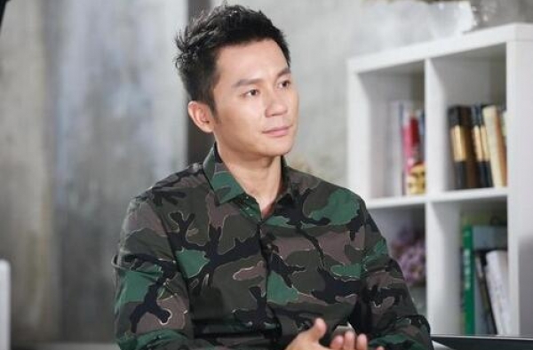 网曝李晨家庭背景 出身军人家庭身家10亿