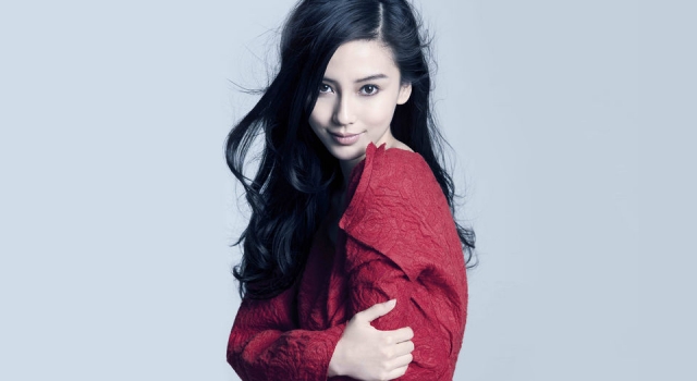 杨颖父母是做什么的？ anglebaby家庭成员背景揭秘