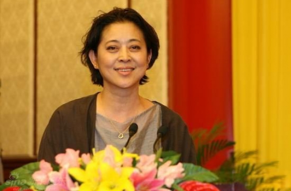 倪萍个人资料及近况曝光 倪萍大胆爆料整容内幕