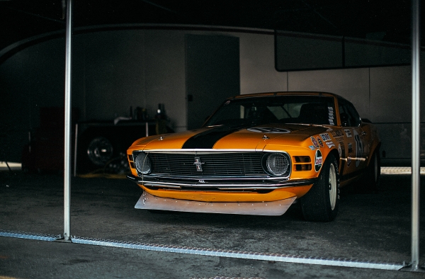 赛道上的小黄蜂 1970福特野马赛车实拍