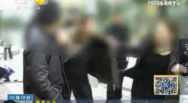 狗血!入赘丈夫出轨 女子下跪小三哀求没挽回还赔钱