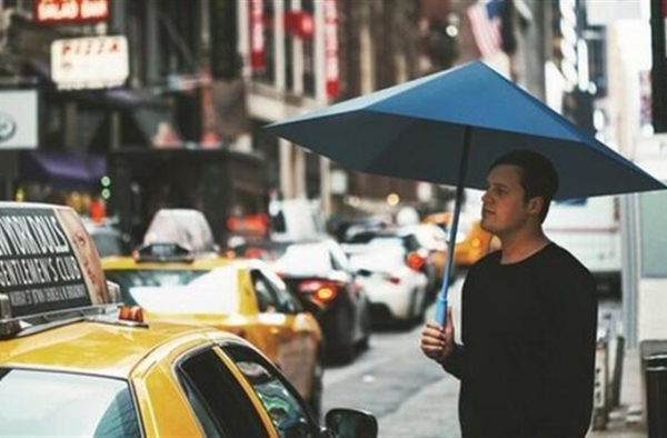 打破传统的神伞SA umbrella 它能像纸一样折叠你信吗