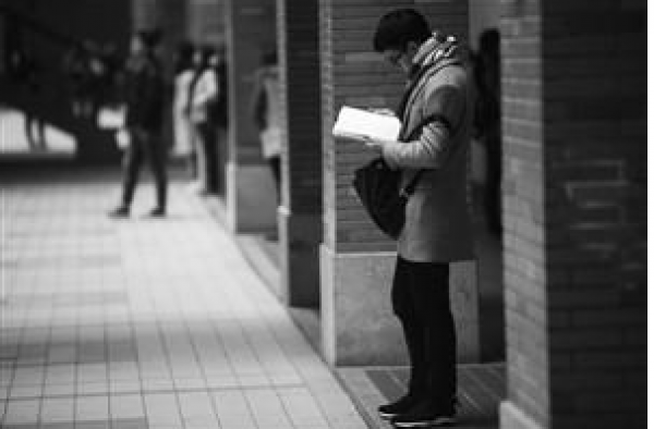 执着!孩子妈六考公务员不放弃:考到年纪不允许为止