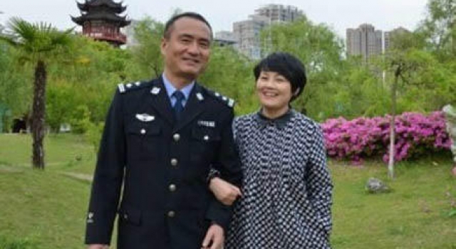 妻子将丈夫前女友父母当亲人 二十年如一日感人泪下