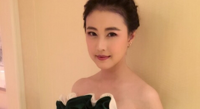 周海媚自曝单身ing 对恋爱依然抱有憧憬