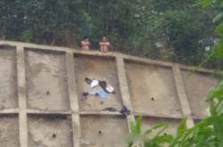 ������Ů����ɽͷ�������� ����Ϊ�����Ҳ�������