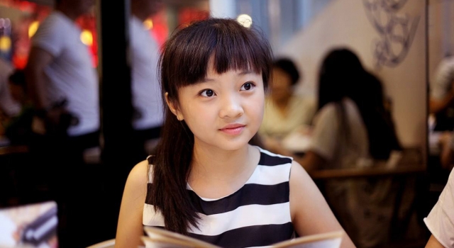 林妙可参加高考打扮吸眼球 难道是偷妈妈衣服参加高考