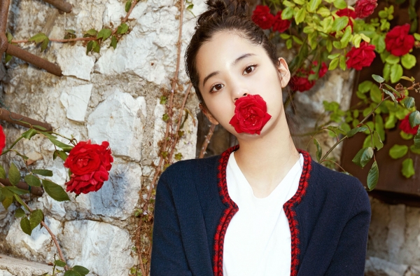 欧阳娜娜回应退学引网友讨论 她这么做是急于求成吗